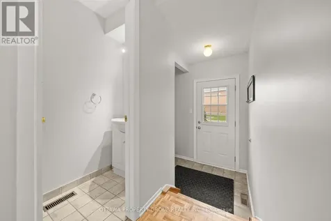 13 Bentbrook Crescent Ottawa ON K2J 3X9