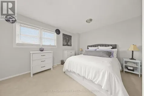 13 Bentbrook Crescent Ottawa ON K2J 3X9