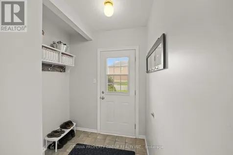 13 Bentbrook Crescent Ottawa ON K2J 3X9
