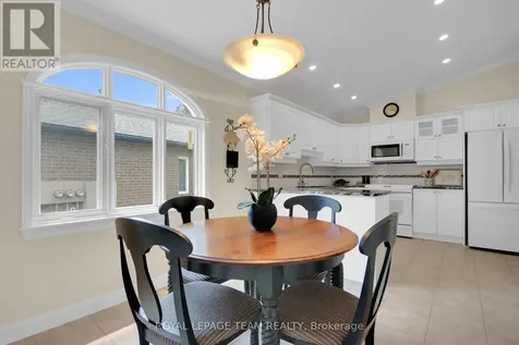 83 Waterthrush Crescent Ottawa ON K2M 2V1