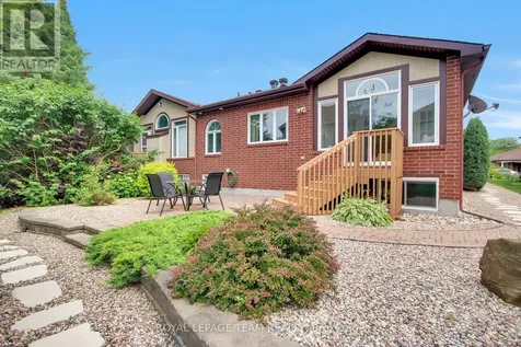 83 Waterthrush Crescent Ottawa ON K2M 2V1