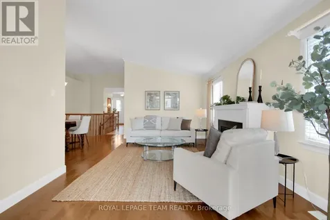 83 Waterthrush Crescent Ottawa ON K2M 2V1
