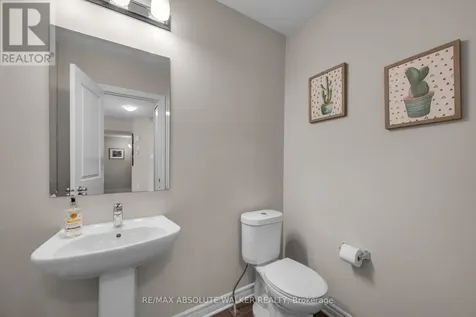 504 Des Genevriers Street Ottawa ON K4A 0Z2