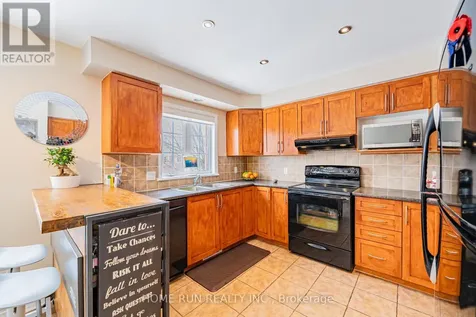 90 Edenvale Drive Ottawa ON K2K 3N9
