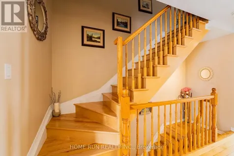 90 Edenvale Drive Ottawa ON K2K 3N9