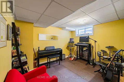 90 Edenvale Drive Ottawa ON K2K 3N9