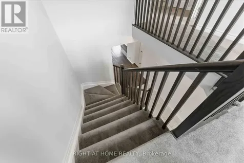 404 Edgevalley Court Ottawa ON K2S 2R3