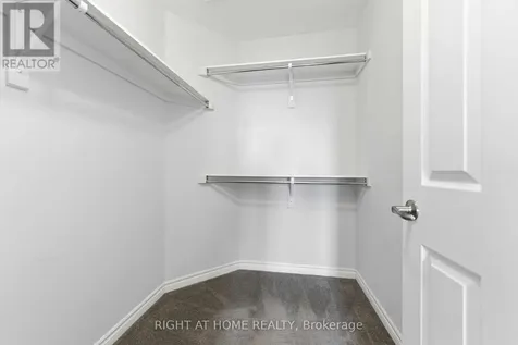 404 Edgevalley Court Ottawa ON K2S 2R3