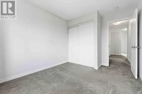 404 Edgevalley Court Ottawa ON K2S 2R3