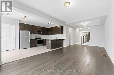 404 Edgevalley Court Ottawa ON K2S 2R3