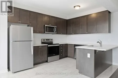 404 Edgevalley Court Ottawa ON K2S 2R3