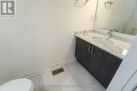 26 Del Grappa Street Caledon ON L7C 4L1