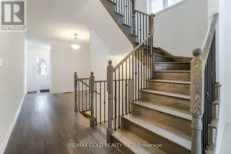 26 Del Grappa Street Caledon ON L7C 4L1