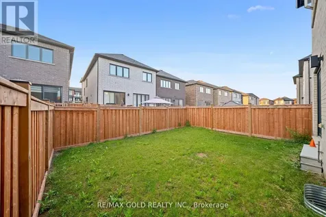 26 Del Grappa Street Caledon ON L7C 4L1