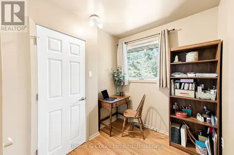 316 Leon Avenue Selwyn ON K9L 1M1