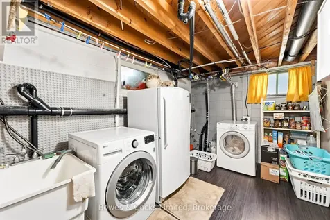 316 Leon Avenue Selwyn ON K9L 1M1