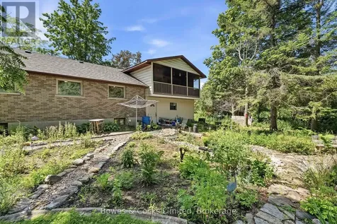 316 Leon Avenue Selwyn ON K9L 1M1