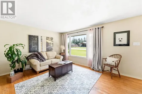 316 Leon Avenue Selwyn ON K9L 1M1