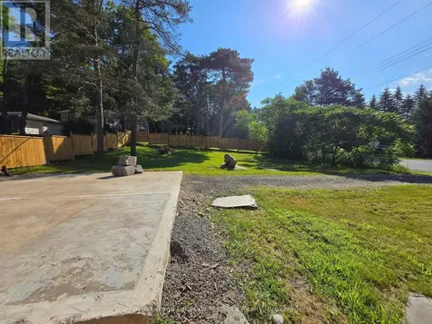 11 Silver Street Huntsville ON P1H 1M2