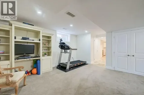 300 Watervale Crescent Kitchener ON N2A 0G7