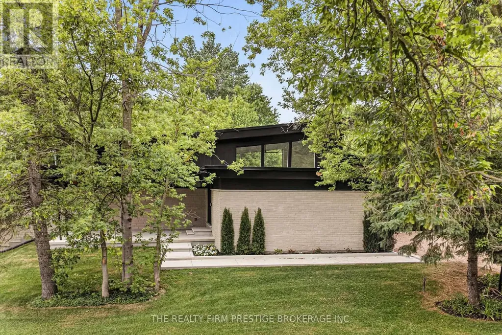 152 St Andrew Street North St. Marys ON N4X 1A2