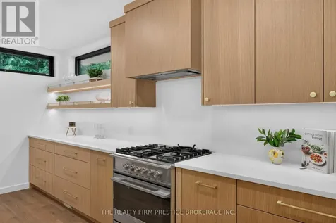152 St Andrew Street North St. Marys ON N4X 1A2
