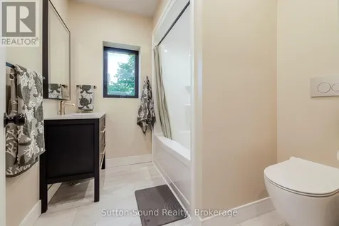 115 Gordon Street South Chatsworth ON N0H 2V0