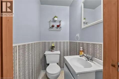 5 Hugo Court Hamilton ON L9C 4Y8