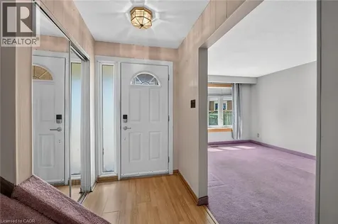 5 Hugo Court Hamilton ON L9C 4Y8
