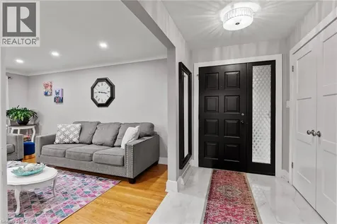 7 Ameer Drive St. Catharines ON L2N 3S9