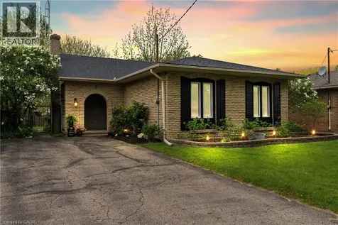 7 Ameer Drive St. Catharines ON L2N 3S9