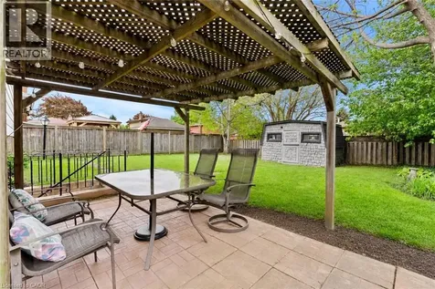 7 Ameer Drive St. Catharines ON L2N 3S9