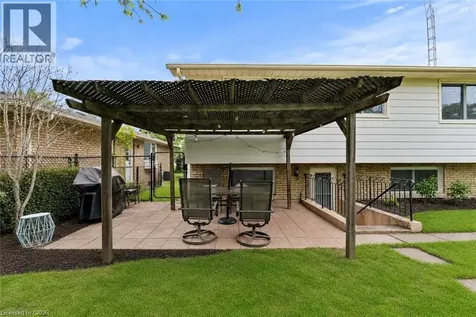 7 Ameer Drive St. Catharines ON L2N 3S9