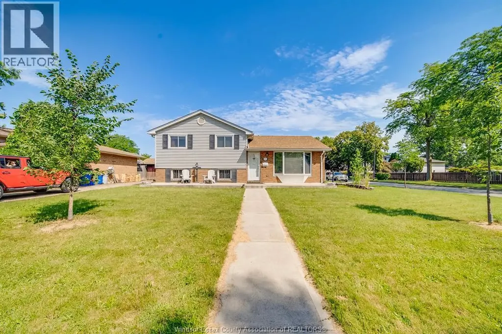 5122 Colbourne Drive Windsor ON N8T 1T8