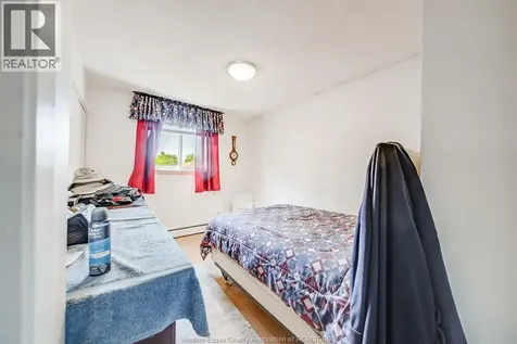 5122 Colbourne Drive Windsor ON N8T 1T8
