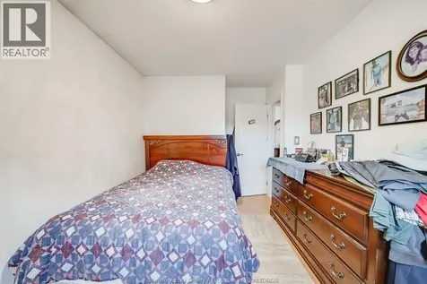 5122 Colbourne Drive Windsor ON N8T 1T8