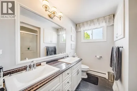 5122 Colbourne Drive Windsor ON N8T 1T8
