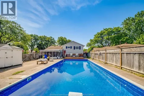 5122 Colbourne Drive Windsor ON N8T 1T8