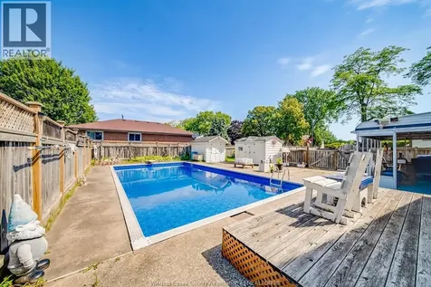 5122 Colbourne Drive Windsor ON N8T 1T8
