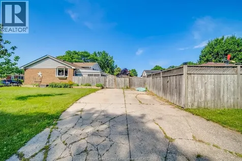 5122 Colbourne Drive Windsor ON N8T 1T8