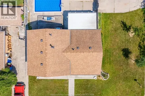 5122 Colbourne Drive Windsor ON N8T 1T8