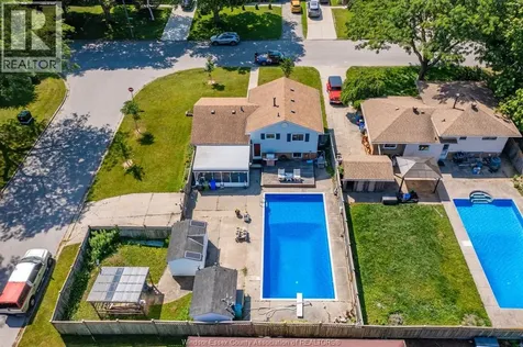 5122 Colbourne Drive Windsor ON N8T 1T8
