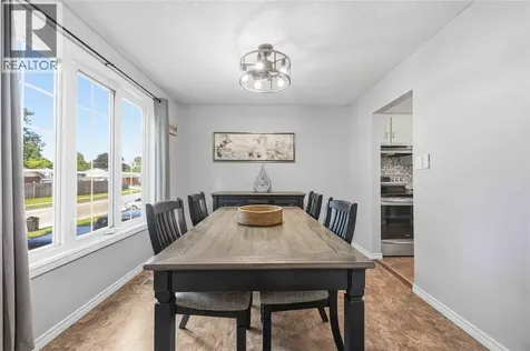 118 Finch Drive Sarnia ON N7S 5R9