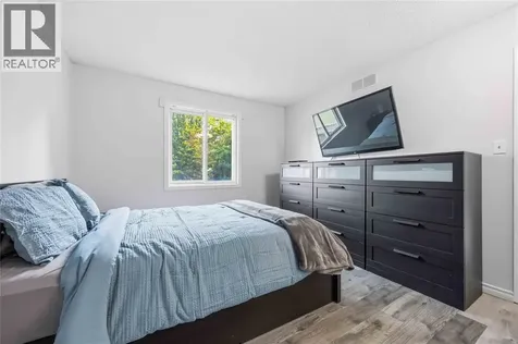 118 Finch Drive Sarnia ON N7S 5R9