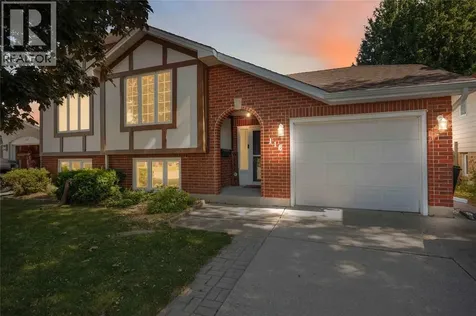118 Finch Drive Sarnia ON N7S 5R9