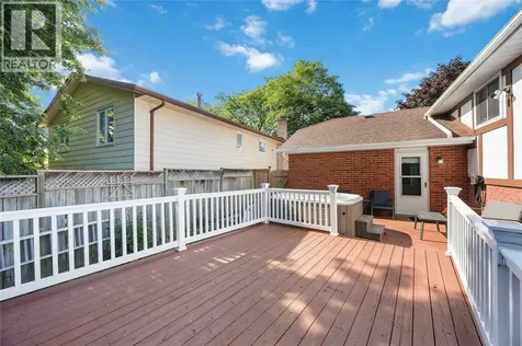118 Finch Drive Sarnia ON N7S 5R9