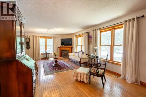 9952 Powell Road Lambton Shores ON N0N 2L0