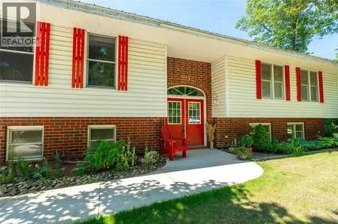 9952 Powell Road Lambton Shores ON N0N 2L0