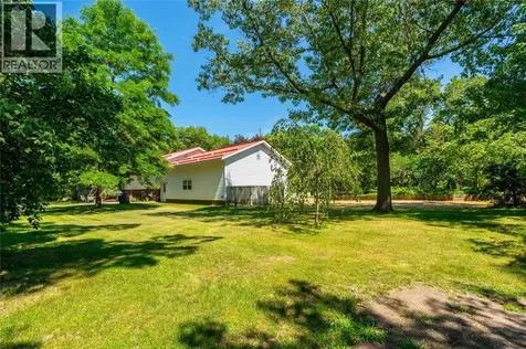 9952 Powell Road Lambton Shores ON N0N 2L0