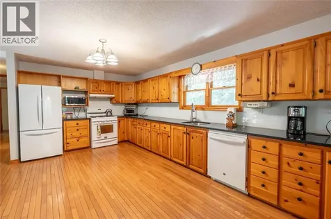 9952 Powell Road Lambton Shores ON N0N 2L0